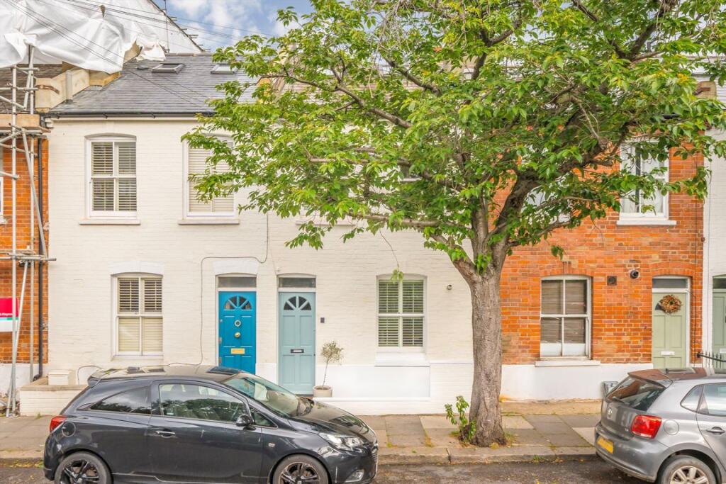 2 bed Mid Terraced House for rent in London. From Marsh & Parsons - Fulham