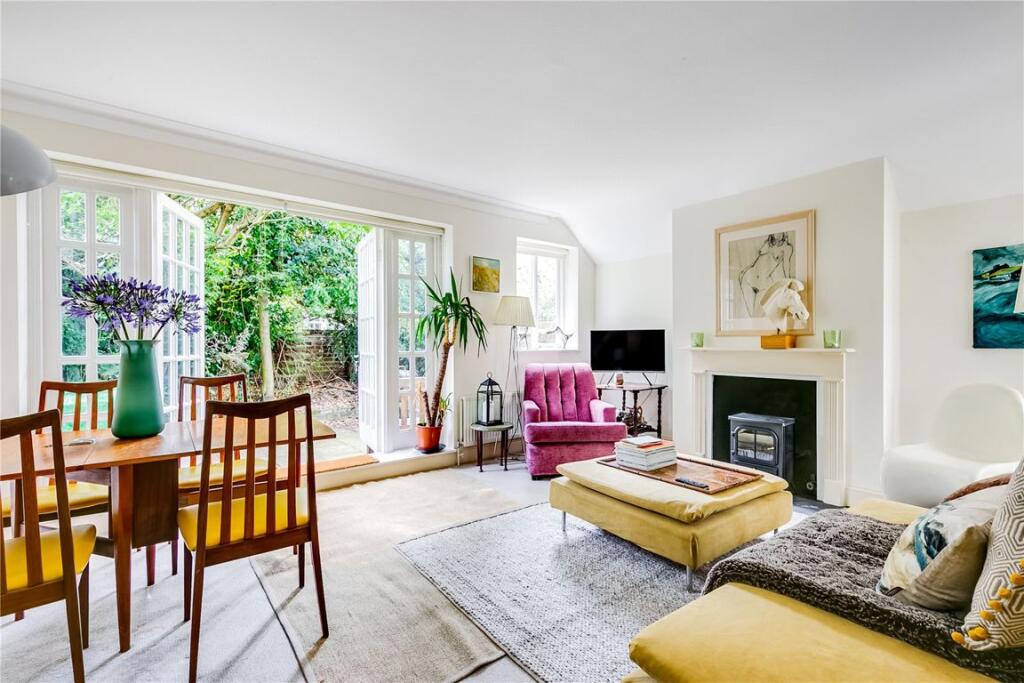 2 bed 1st Floor Flat for rent in London. From Marsh & Parsons - Fulham