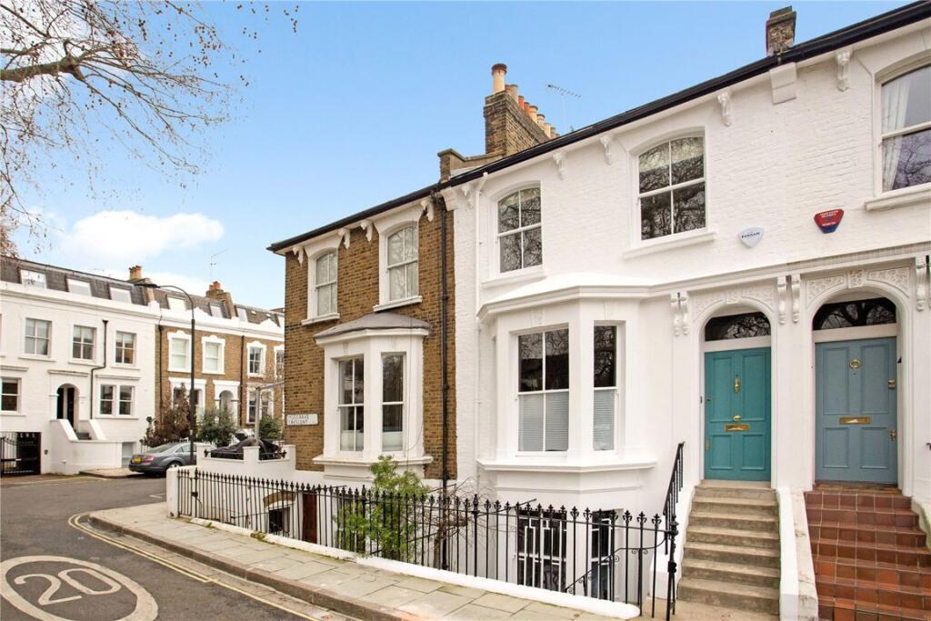 2 bed 1st Floor Flat for rent in London. From Marsh & Parsons - Fulham