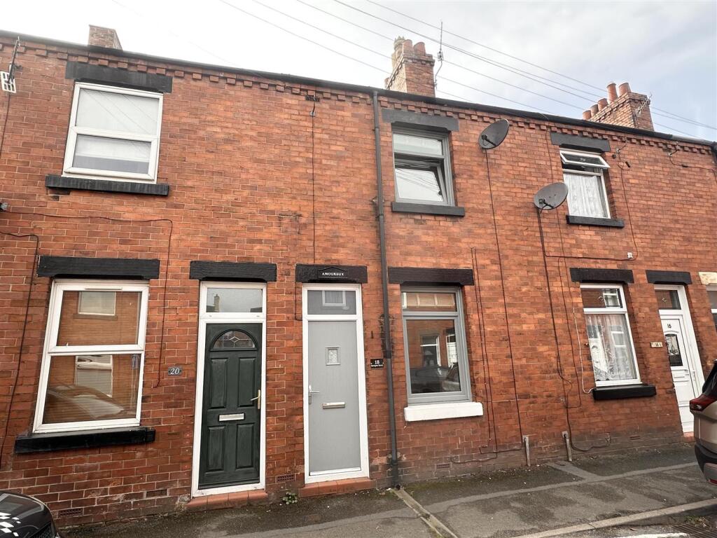 2 bed Mid Terraced House for rent in Leek. From Graham Watkins - Leek 2 bed Mid Terraced House for rent in Leek. From Graham Watkins - Leek
