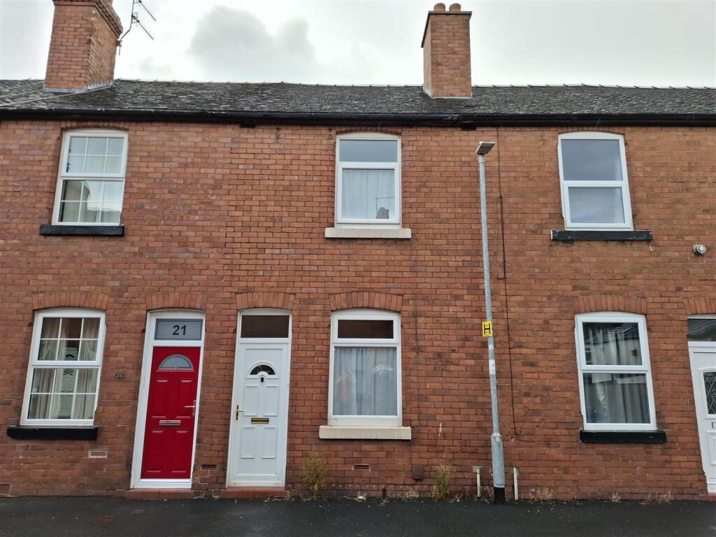 3 bed Mid Terraced House for rent in Leek. From Graham Watkins - Leek 3 bed Mid Terraced House for rent in Leek. From Graham Watkins - Leek