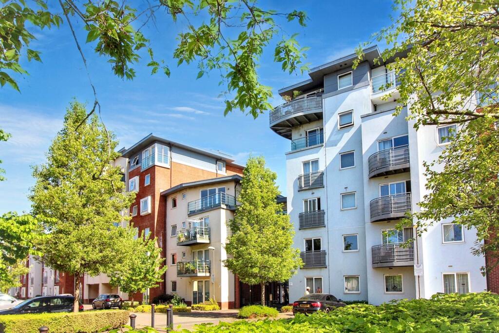 2 bed Apartment for rent in Aylesbury. From Hillyards Estate Agents - Aylesbury