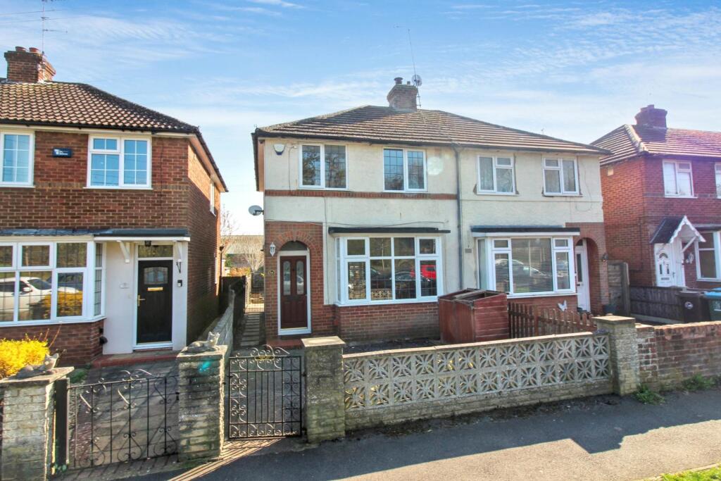 3 bed Detached for rent in Aylesbury. From Hillyards Estate Agents - Aylesbury 3 bed Detached for rent in Aylesbury. From Hillyards Estate Agents - Aylesbury