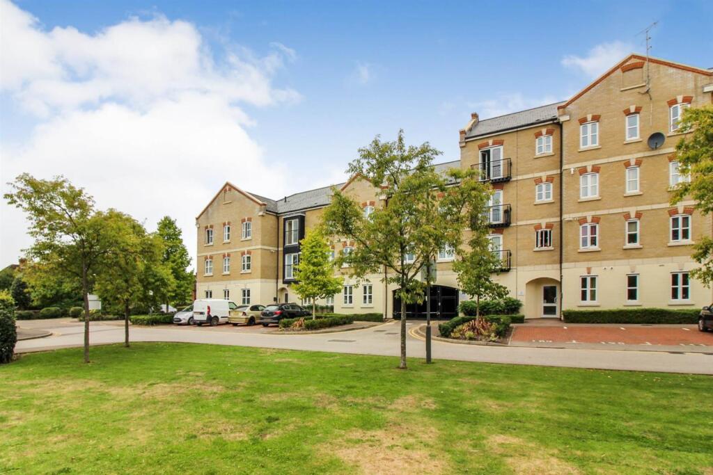 1 bed Apartment for rent in Aylesbury. From Hillyards Estate Agents - Aylesbury