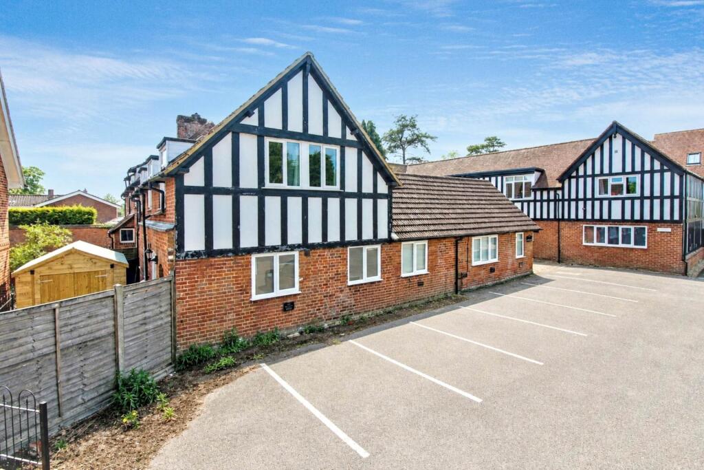 2 bed Apartment for rent in Whitchurch. From Hillyards Estate Agents - Aylesbury