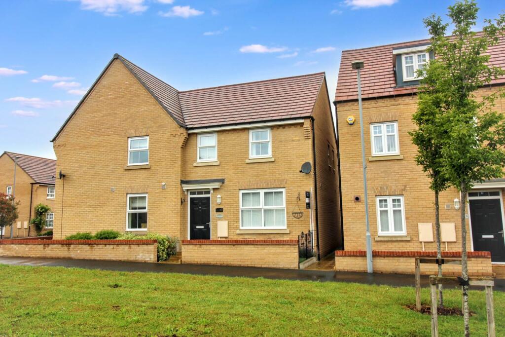 3 bed Semi Detached for rent in Milton Keynes. From Hillyards Estate Agents - Aylesbury 3 bed Semi Detached for rent in Milton Keynes. From Hillyards Estate Agents - Aylesbury