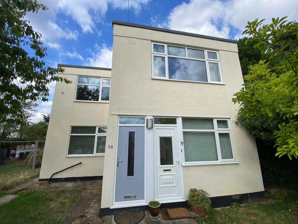 2 bed Annexe for rent in London. From Hillyards Estate Agents - Aylesbury