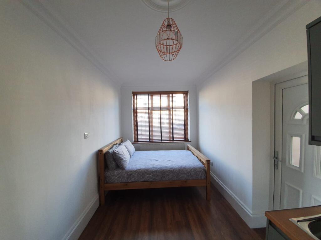 0 bed Studio for rent in Ilford. From Waltham Estates