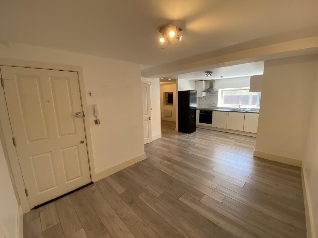 1 bed 1st Floor Flat for rent in Watford. From Waltham Estates