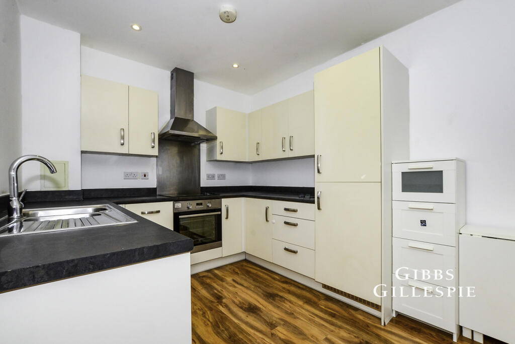 1 bed 1st Floor Flat for rent in Harrow. From Gibbs Gillespie - Harrow Sales