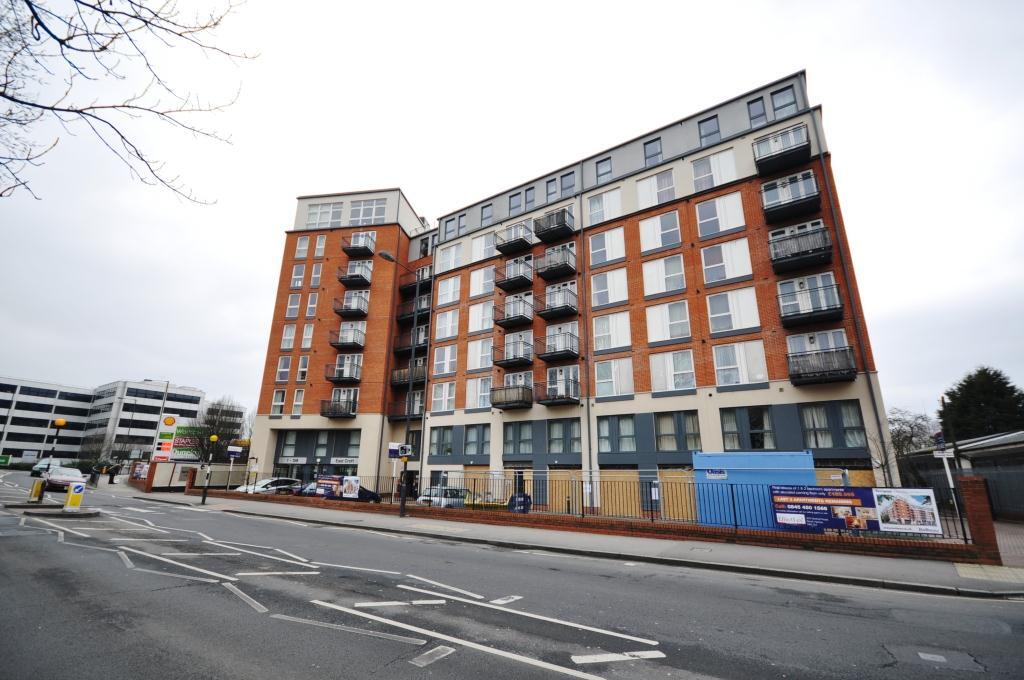 4 bed 1st Floor Flat for rent in Harrow. From Gibbs Gillespie - Harrow Sales