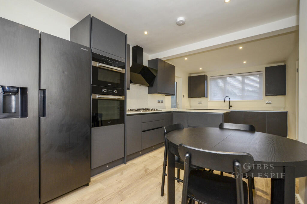 3 bed Semi Detached for rent in Harrow. From Gibbs Gillespie - Harrow Sales