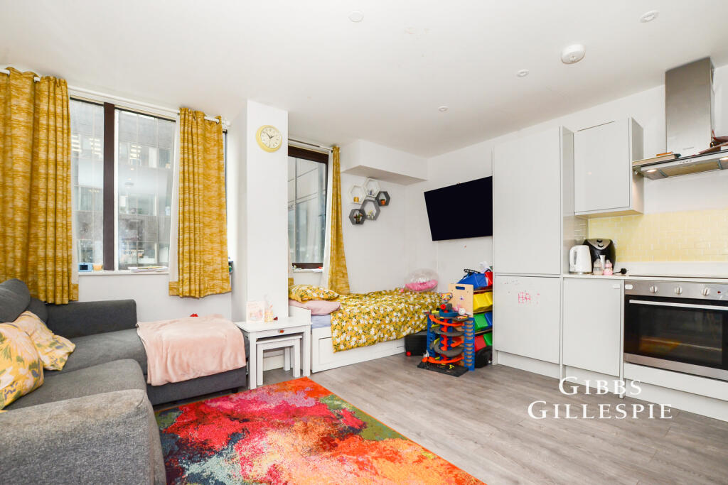 1 bed 1st Floor Flat for rent in Harrow. From Gibbs Gillespie - Harrow Sales