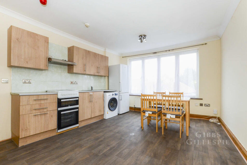 2 bed 1st Floor Flat for rent in Wembley. From Gibbs Gillespie - Harrow Sales