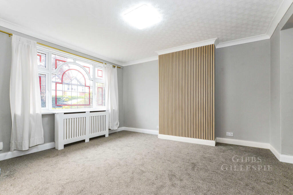 5 bed Semi Detached for rent in Kenton. From Gibbs Gillespie - Harrow Sales