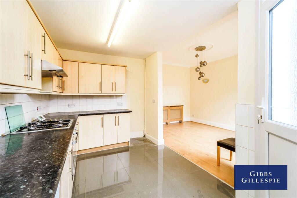 3 bed Mid Terraced House for rent in Harrow. From Gibbs Gillespie - Harrow Sales