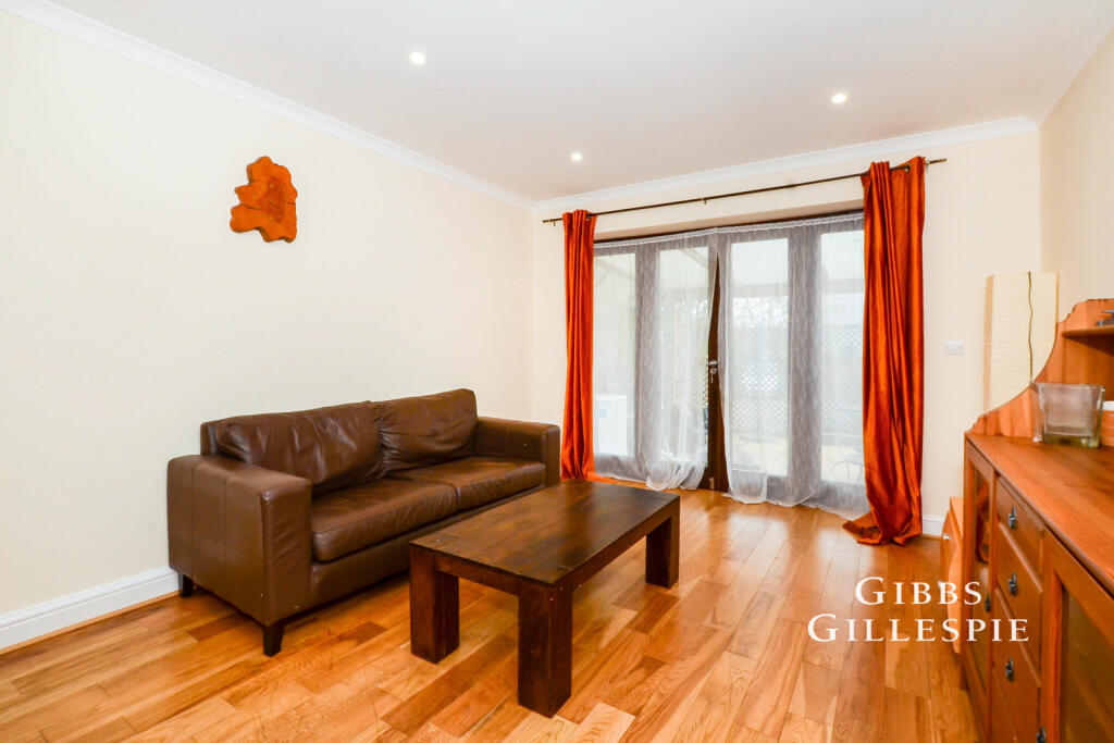 2 bed 1st Floor Flat for rent in Harrow. From Gibbs Gillespie - Harrow Sales