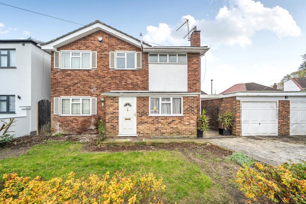 3 bed Detached for rent in Kenton. From Gibbs Gillespie - Harrow Sales