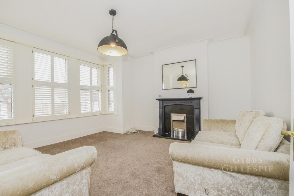2 bed 1st Floor Flat for rent in Harrow. From Gibbs Gillespie - Harrow Sales