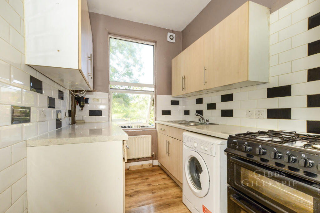 2 bed 1st Floor Flat for rent in Wembley. From Gibbs Gillespie - Harrow Sales