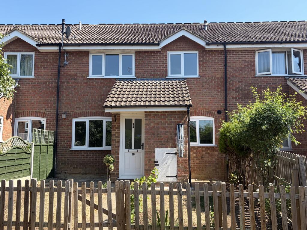 2 bed Cluster Home for rent in Newnham. From Hook Homes.com - Hook