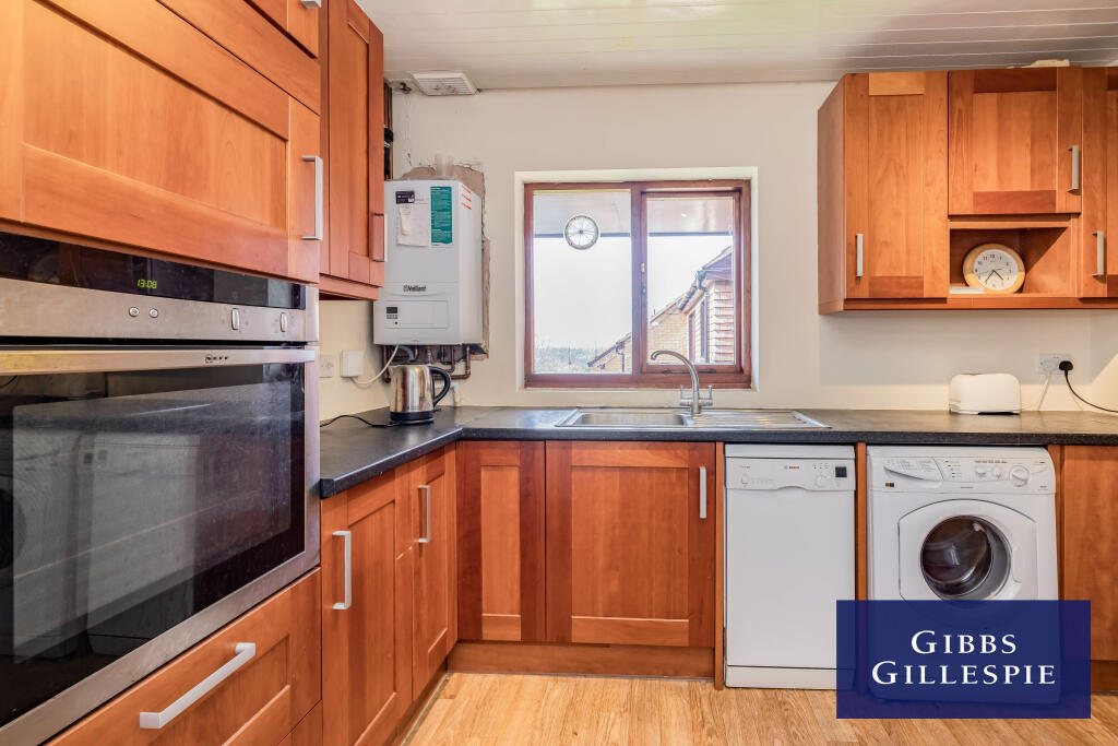 2 bed Apartment for rent in Northwood. From Gibbs Gillespie - Northwood