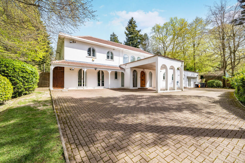 6 bed Detached for rent in Northwood. From Gibbs Gillespie - Northwood