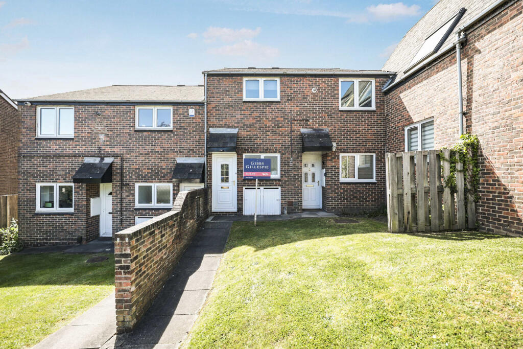 1 bed 1st Floor Flat for rent in Northwood. From Gibbs Gillespie - Northwood