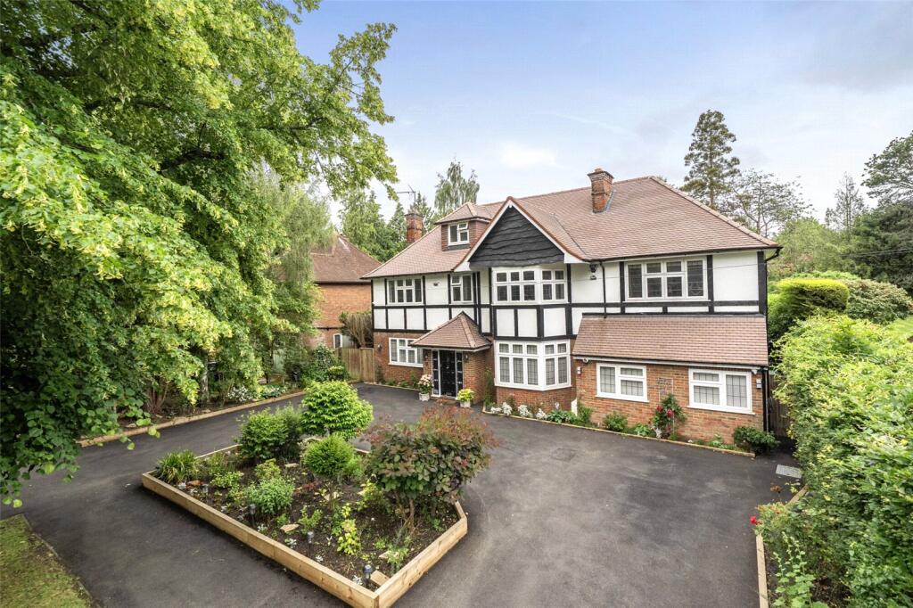 6 bed Detached for rent in Northwood. From Gibbs Gillespie - Northwood 6 bed Detached for rent in Northwood. From Gibbs Gillespie - Northwood