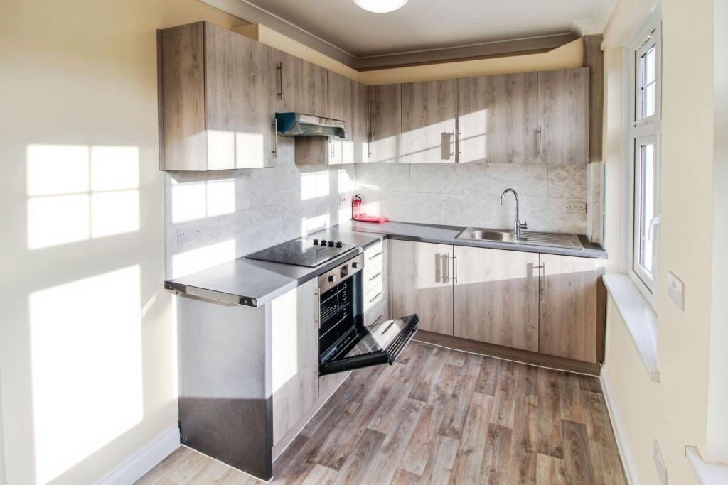 2 bed 1st Floor Flat for rent in Kenton. From Phillip Shaw Ltd