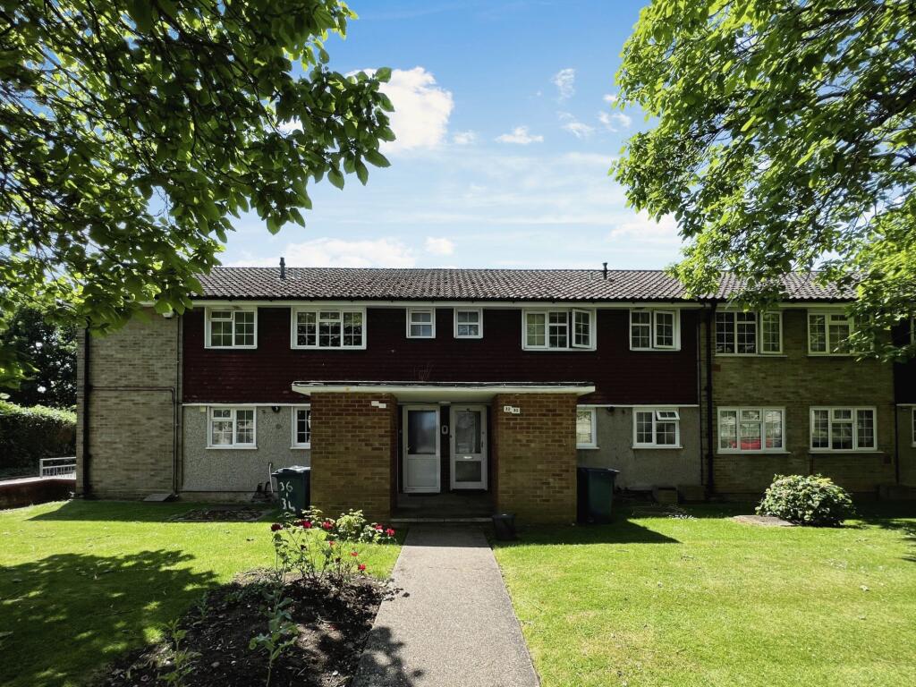 2 bed 1st Floor Flat for rent in Stanmore. From Phillip Shaw Ltd