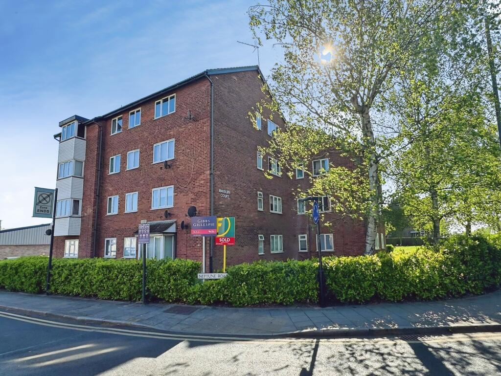 2 bed 1st Floor Flat for rent in Harrow. From Phillip Shaw Ltd