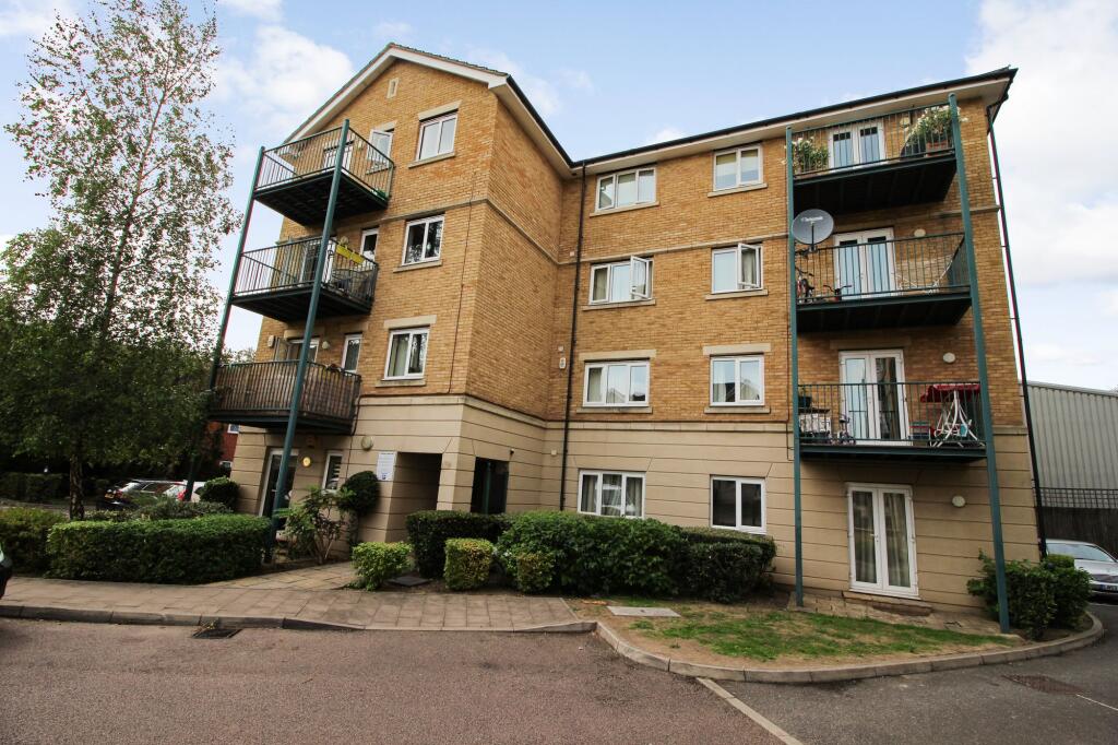 2 bed Apartment for rent in Harrow. From Phillip Shaw Ltd 2 bed Apartment for rent in Harrow. From Phillip Shaw Ltd