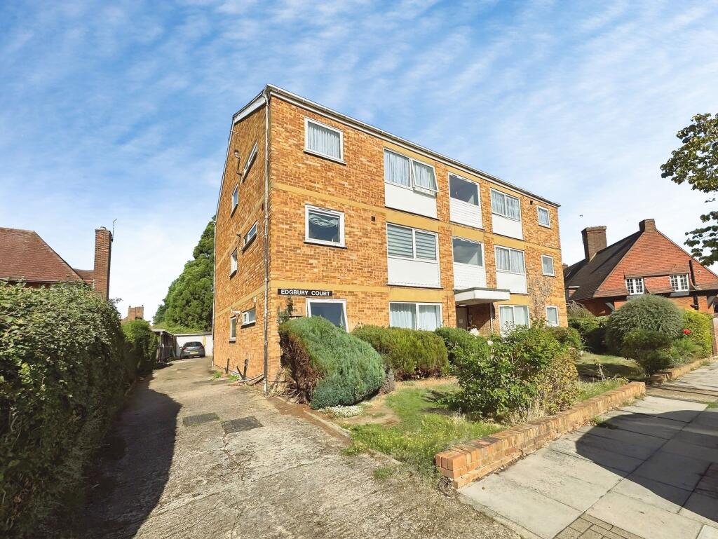 2 bed Apartment for rent in Hendon. From Phillip Shaw Ltd