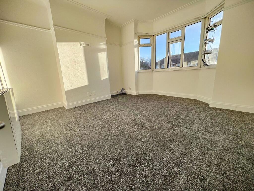 3 bed Apartment for rent in Harrow. From Phillip Shaw Ltd