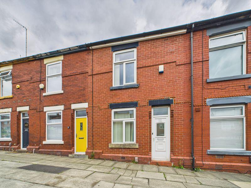 2 bed Mid Terraced House for rent in Middleton. From Barton Kendal Residential - Middleton
