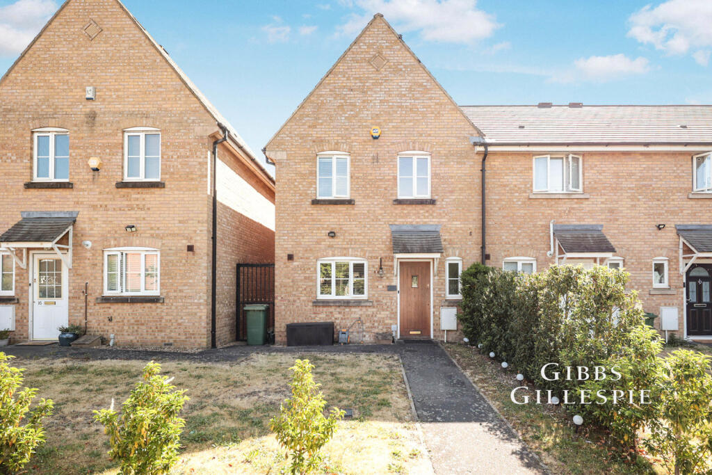 4 bed Mid Terraced House for rent in Uxbridge. From Gibbs Gillespie - Uxbridge