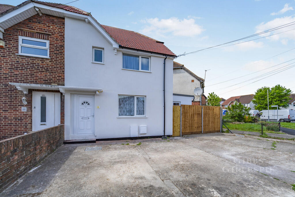 4 bed Semi Detached for rent in Uxbridge. From Gibbs Gillespie - Uxbridge