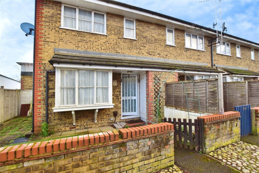1 bed Mid Terraced House for rent in Uxbridge. From Gibbs Gillespie - Uxbridge