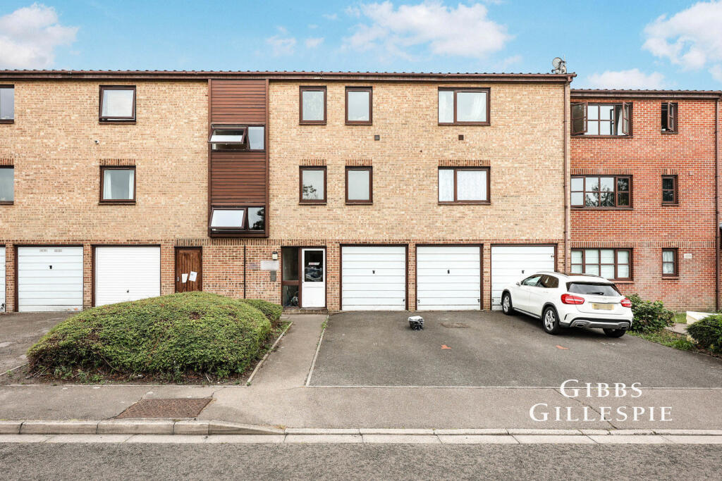 1 bed 1st Floor Flat for rent in Uxbridge. From Gibbs Gillespie - Uxbridge 1 bed 1st Floor Flat for rent in Uxbridge. From Gibbs Gillespie - Uxbridge