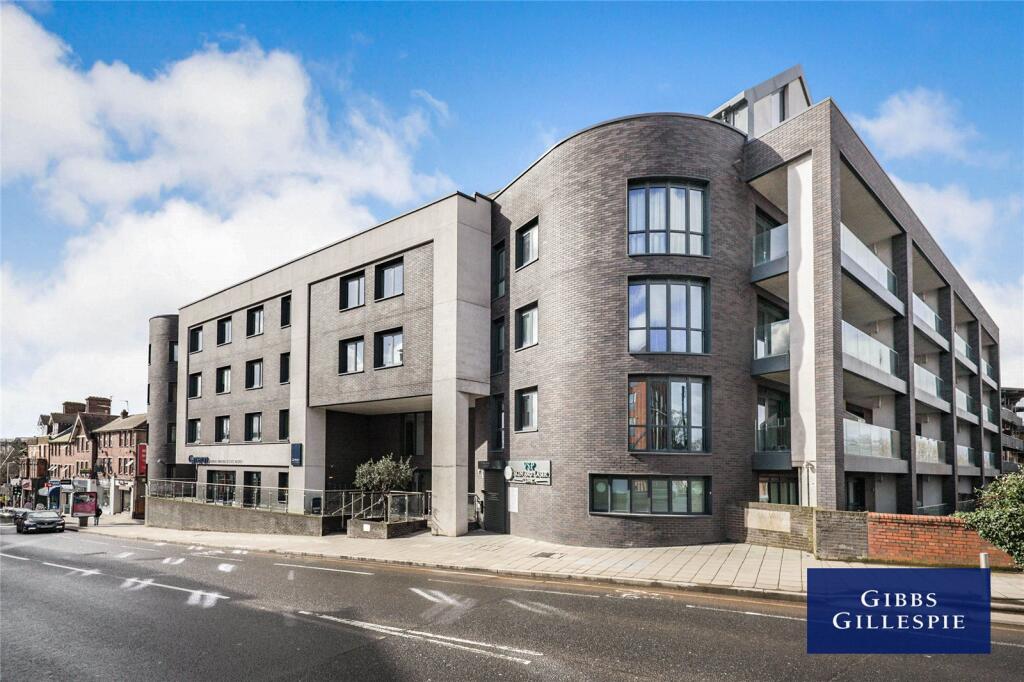 1 bed 1st Floor Flat for rent in Yiewsley. From Gibbs Gillespie - Uxbridge