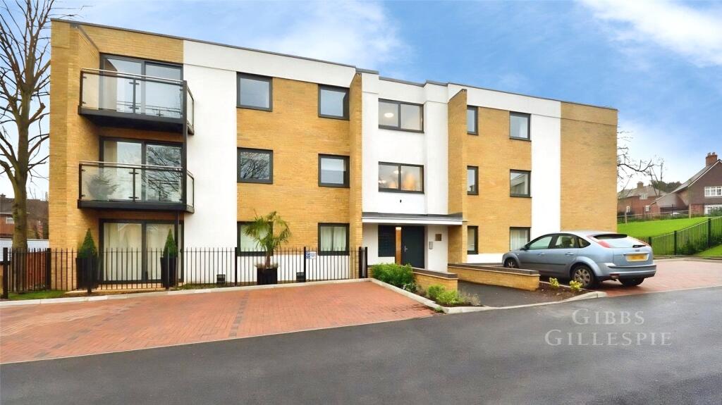 2 bed 1st Floor Flat for rent in Uxbridge. From Gibbs Gillespie - Uxbridge