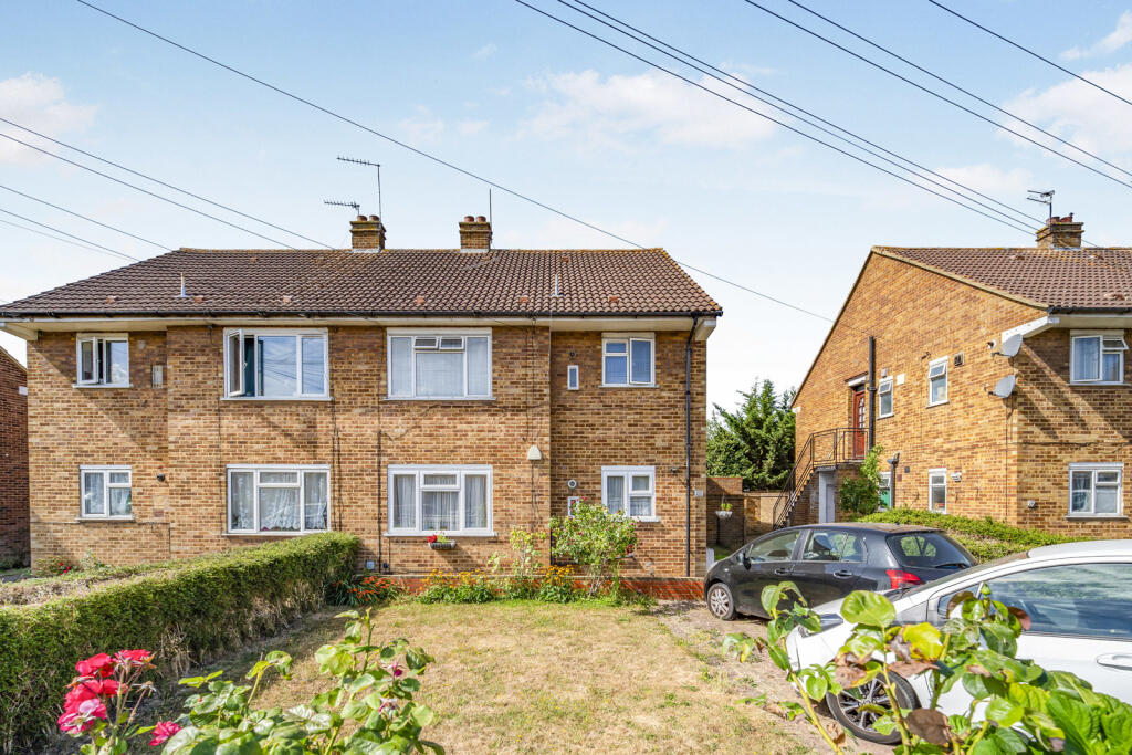 2 bed 1st Floor Flat for rent in Northolt. From Gibbs Gillespie - Uxbridge