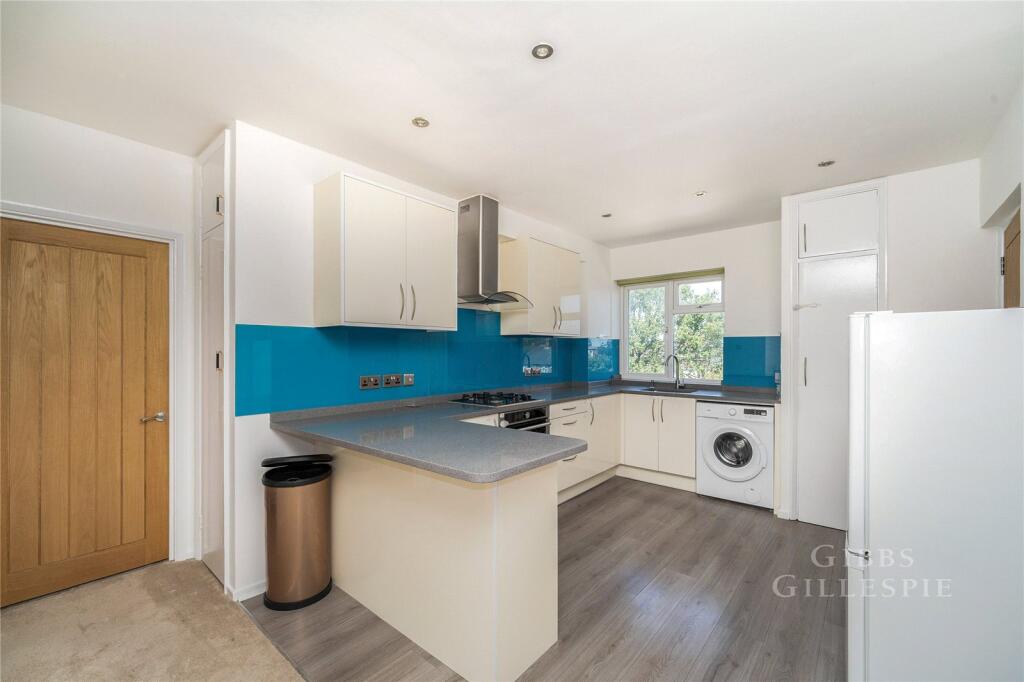 3 bed 1st Floor Flat for rent in Hayes. From Gibbs Gillespie - Uxbridge 3 bed 1st Floor Flat for rent in Hayes. From Gibbs Gillespie - Uxbridge
