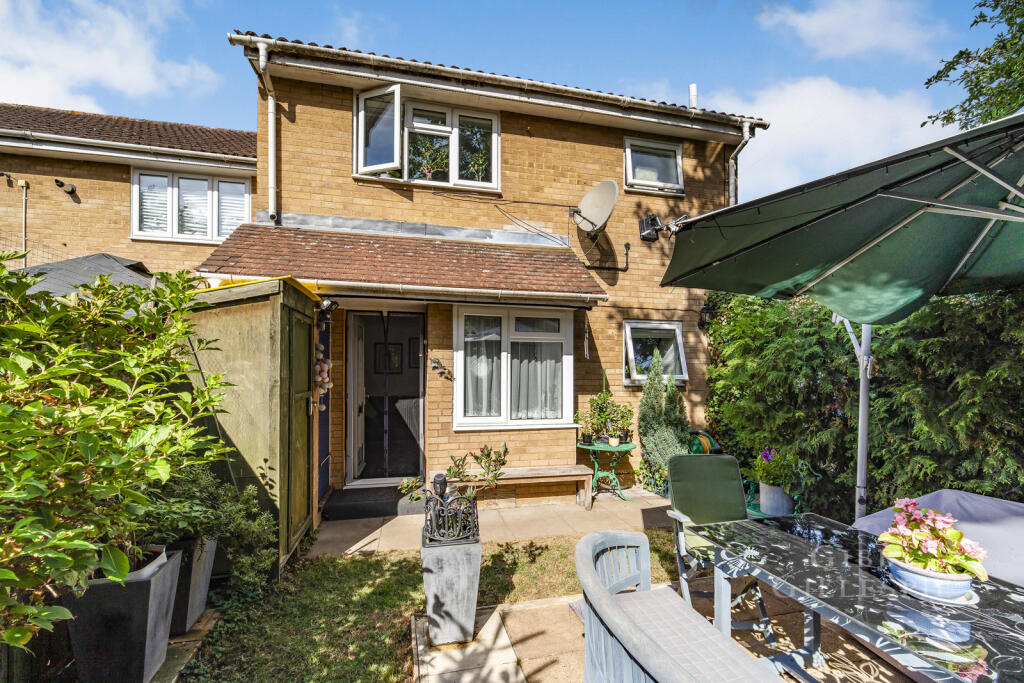 1 bed 1st Floor Flat for rent in Yiewsley. From Gibbs Gillespie - Uxbridge