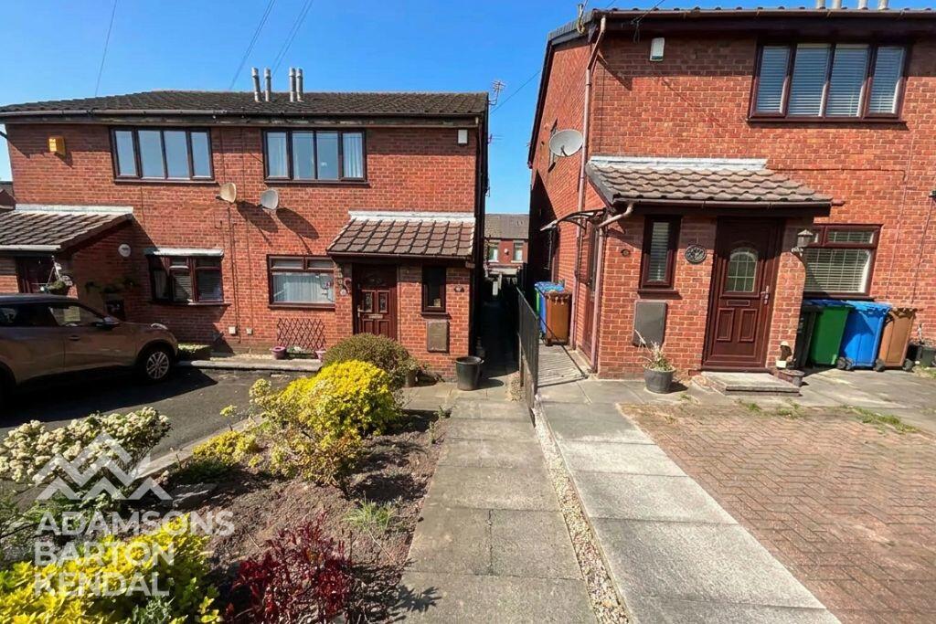 2 bed 1st Floor Flat for rent in Trub. From Barton Kendal Residential - Rochdale
