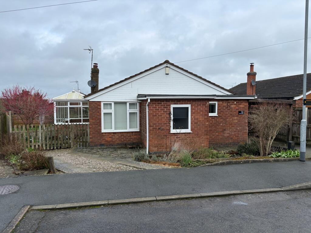 3 bed Bungalow for rent in Lutterworth. From David Robinson Estate Agents - Broughton Astley 3 bed Bungalow for rent in Lutterworth. From David Robinson Estate Agents - Broughton Astley