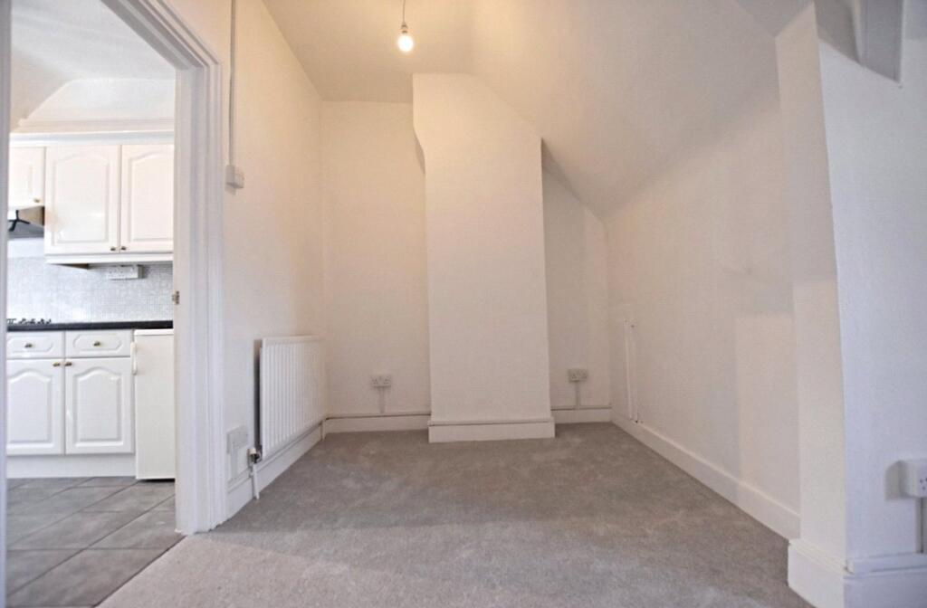 4 bed Apartment for rent in Croydon. From Streets Ahead - Croydon - Lettings 4 bed Apartment for rent in Croydon. From Streets Ahead - Croydon - Lettings