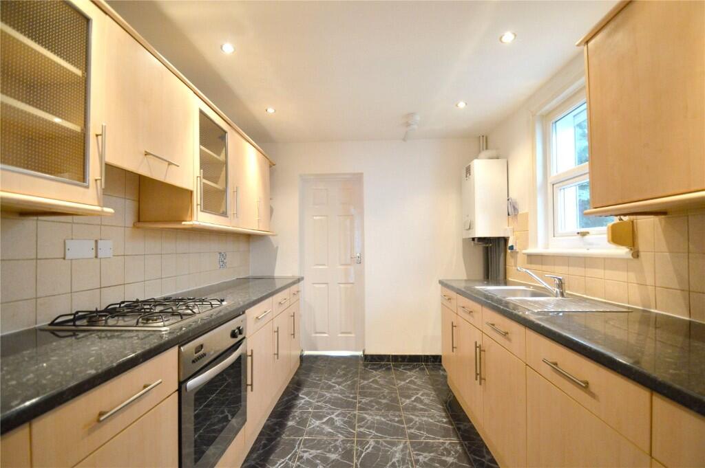 3 bed Mid Terraced House for rent in London. From Streets Ahead - Croydon - Lettings 3 bed Mid Terraced House for rent in London. From Streets Ahead - Croydon - Lettings