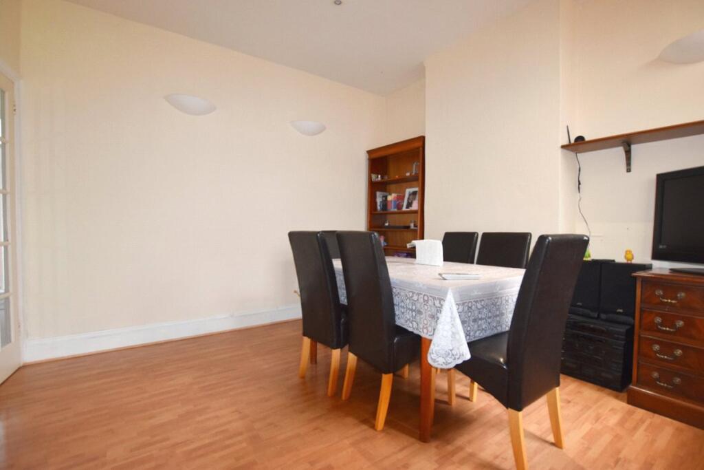 2 bed Mid Terraced House for rent in Croydon. From Streets Ahead - Croydon - Lettings 2 bed Mid Terraced House for rent in Croydon. From Streets Ahead - Croydon - Lettings